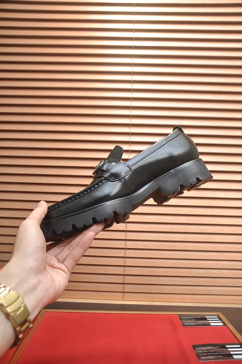 Men's shoes 💰500💶[Ferragamo/Ferragamo] The latest model in the counter. Original imported high-quality cowhide with open edges + imported 🐂 water-dyed cowhide lining + original luxury metal buckle + original combined outsole. Comparison without pressure 38--45 (45 is custom-made and cannot be returned or exchanged)